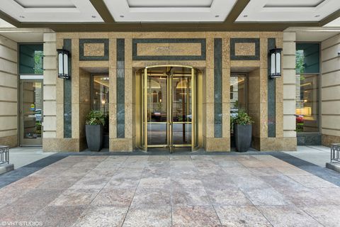 Tiny photo for 25 E Superior Street #2405, Chicago, IL 60611 (MLS # 12527765)