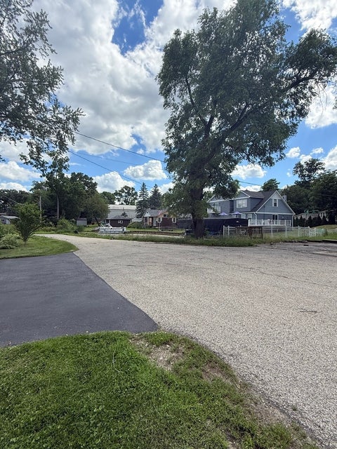 Tiny photo for 39495 N Forest Avenue, Antioch, IL 60002 (MLS # 12685835)