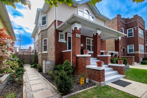 Tiny photo for 5221 W Cornelia Avenue, Chicago, IL 60641 (MLS # 12507248)