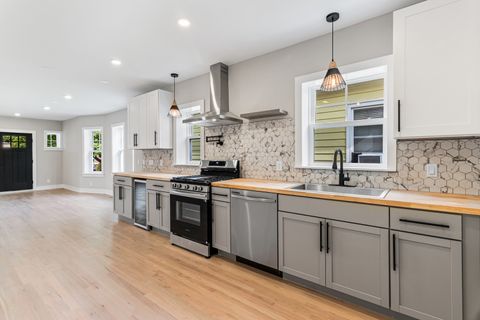 Tiny photo for 5221 W Cornelia Avenue, Chicago, IL 60641 (MLS # 12507248)