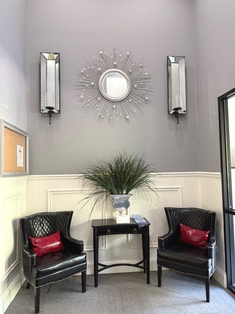 275 E Railroad Avenue 301