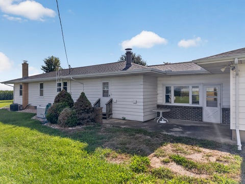 Tiny photo for 3560 E 14th Road, Ottawa, IL 61350 (MLS # 12741188)