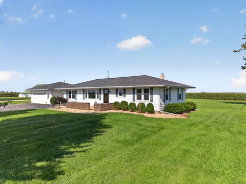 Tiny photo for 3560 E 14th Road, Ottawa, IL 61350 (MLS # 12741188)