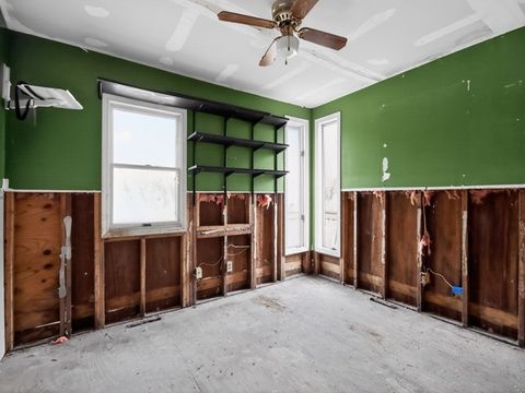 Tiny photo for 5801 Oakcrest Road, Springfield, IL 62707 (MLS # 12618851)