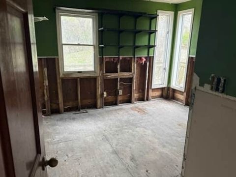 Tiny photo for 5801 Oakcrest Road, Springfield, IL 62707 (MLS # 12618851)