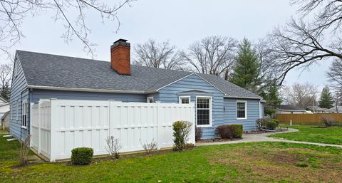 Tiny photo for 630 Short Street, Centralia, IL 62801 (MLS # 12585237)