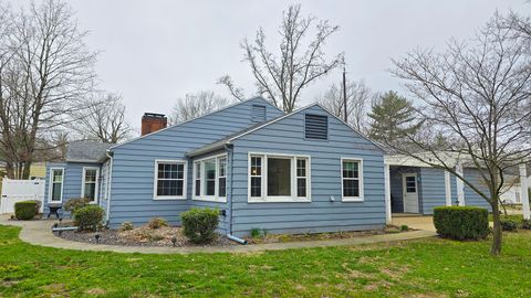 Tiny photo for 630 Short Street, Centralia, IL 62801 (MLS # 12585237)
