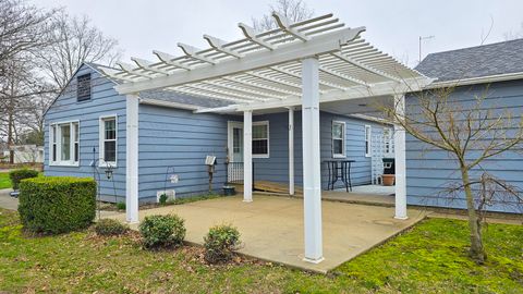 Tiny photo for 630 Short Street, Centralia, IL 62801 (MLS # 12585237)