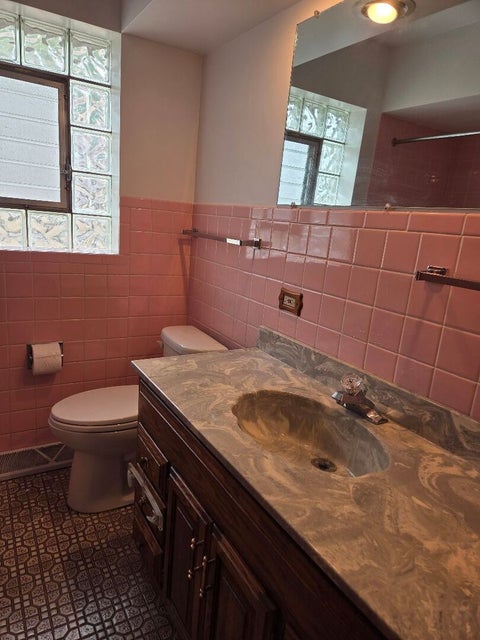 Tiny photo for 8506 N Oriole Avenue, Niles, IL 60714 (MLS # 12767865)