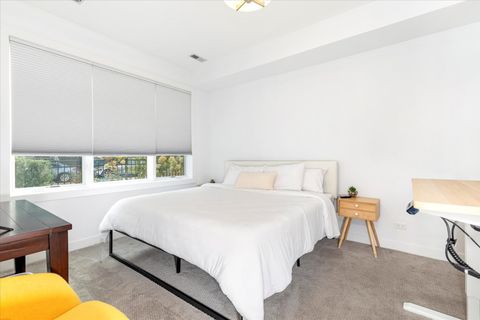 Tiny photo for 103 Home Avenue, Oak Park, IL 60302 (MLS # 12613998)