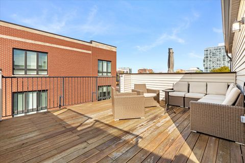 Tiny photo for 103 Home Avenue, Oak Park, IL 60302 (MLS # 12613998)