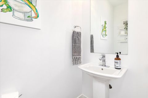 Tiny photo for 103 Home Avenue, Oak Park, IL 60302 (MLS # 12613998)