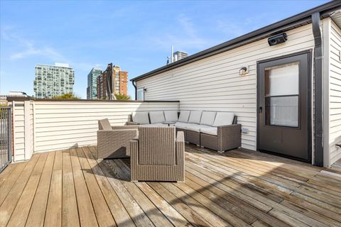 Tiny photo for 103 Home Avenue, Oak Park, IL 60302 (MLS # 12613998)