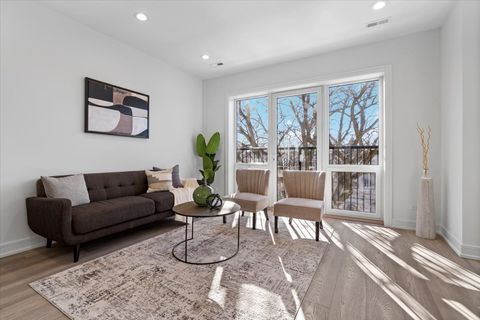 Tiny photo for 2636 W EVERGREEN Avenue #3, Chicago, IL 60622 (MLS # 12550181)