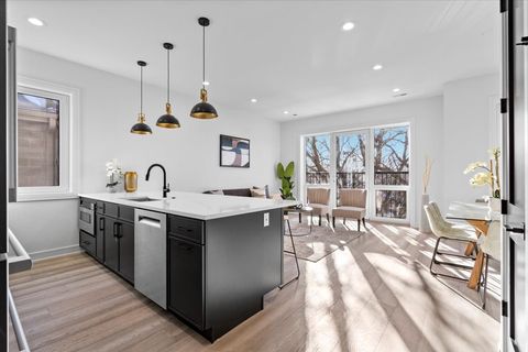 Tiny photo for 2636 W EVERGREEN Avenue #3, Chicago, IL 60622 (MLS # 12550181)