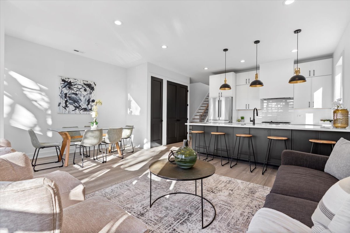 2636 W EVERGREEN Avenue PH