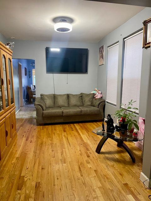 Tiny photo for 3513 W BEACH Avenue, Chicago, IL 60651 (MLS # 12429410)