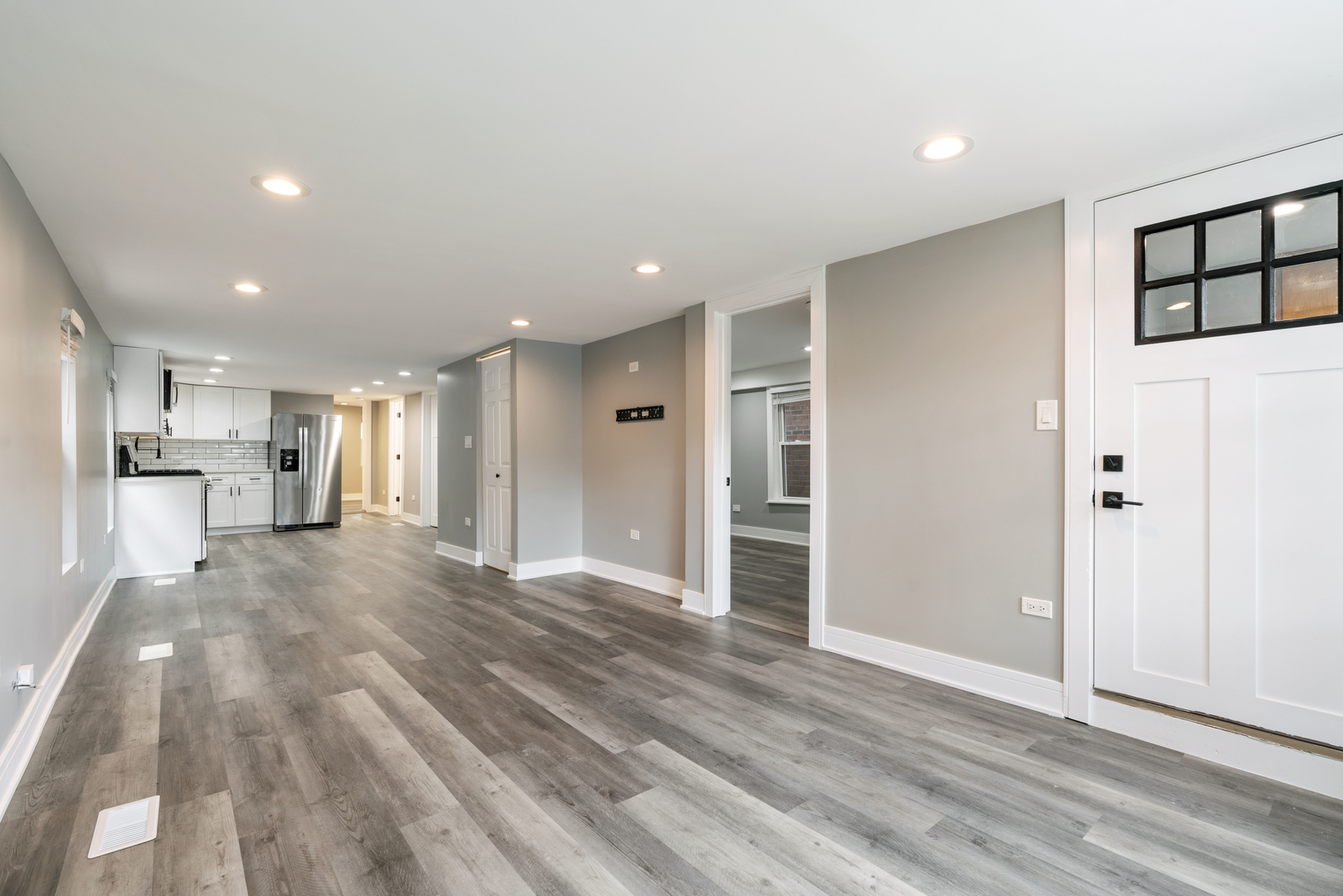 4624 N Springfield Avenue 1