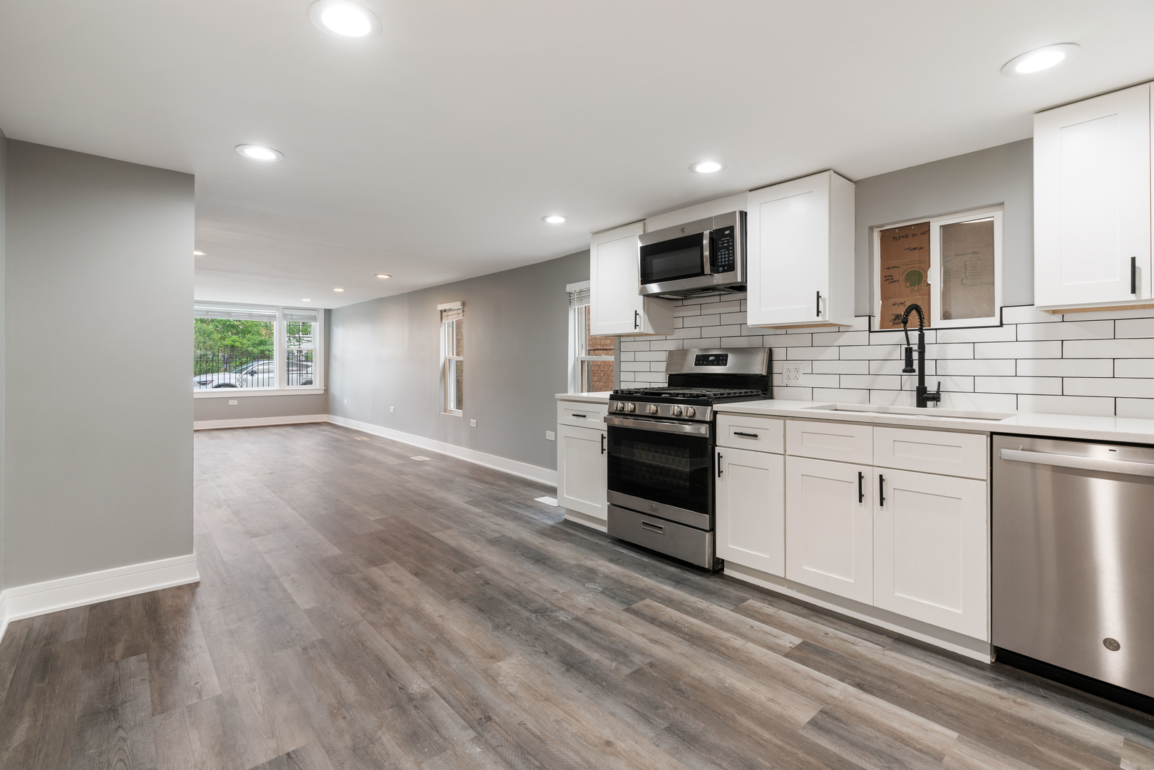 4624 N Springfield Avenue 1