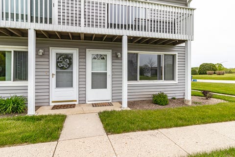 Tiny photo for 17490 W Chestnut Lane, Gurnee, IL 60031 (MLS # 12706296)
