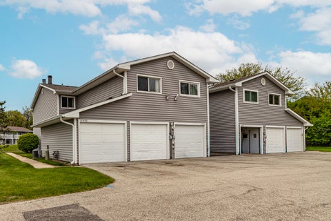 Tiny photo for 17490 W Chestnut Lane, Gurnee, IL 60031 (MLS # 12706296)