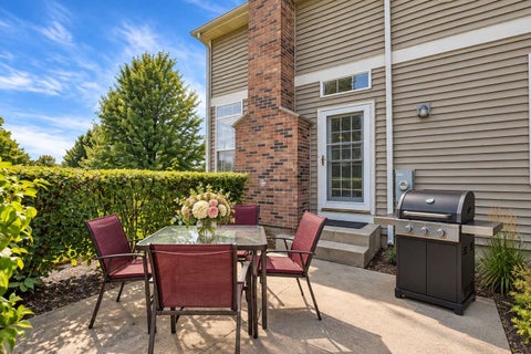Tiny photo for 1121 Loganbury Court, Elgin, IL 60120 (MLS # 12776073)