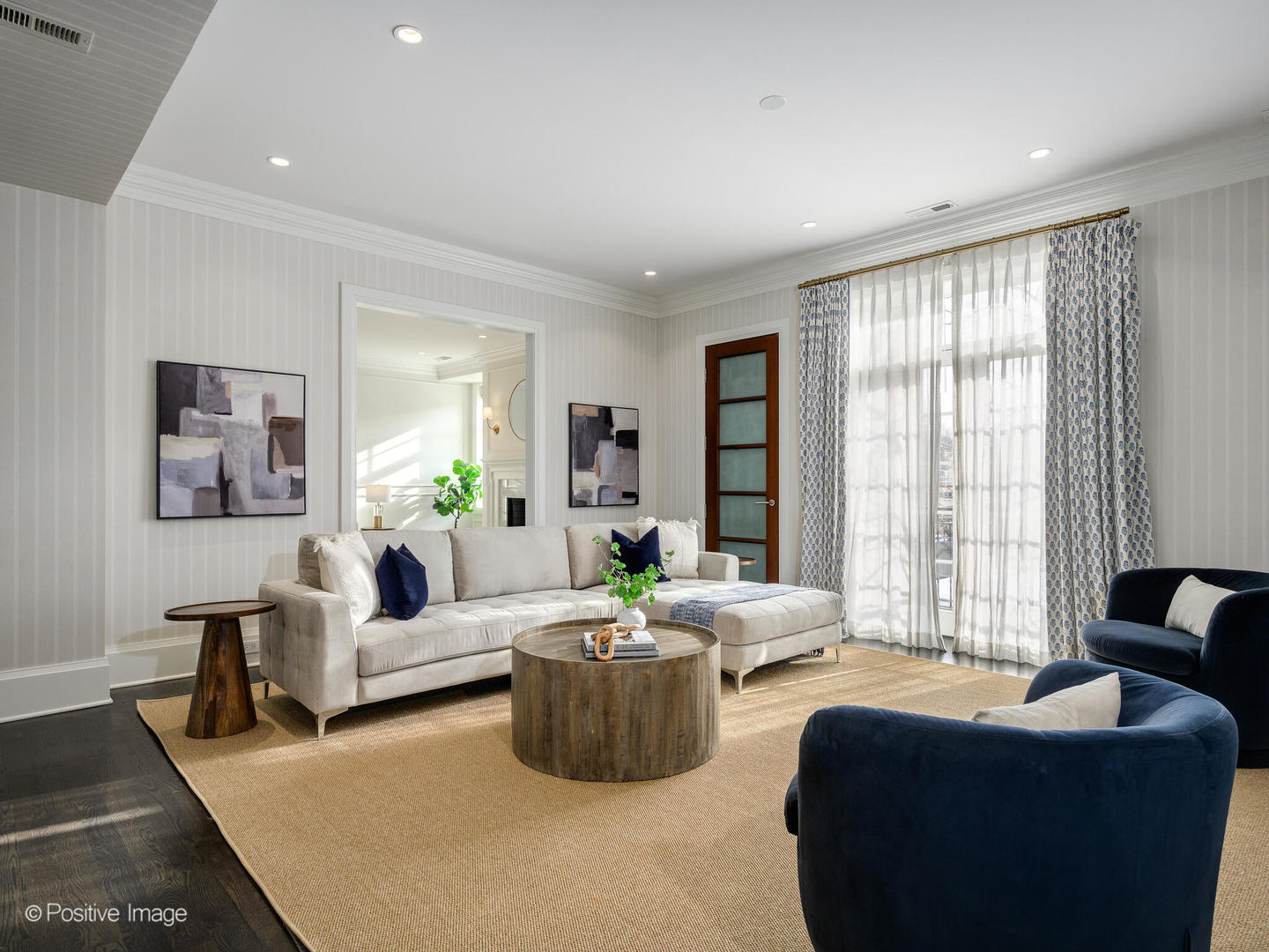 1919 N SHEFFIELD Avenue 2