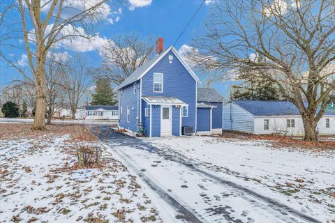 A home in Paxton