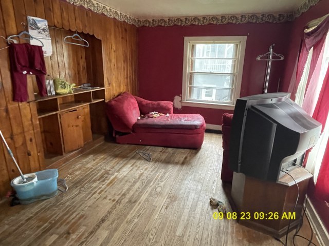 305 River Oaks Drive