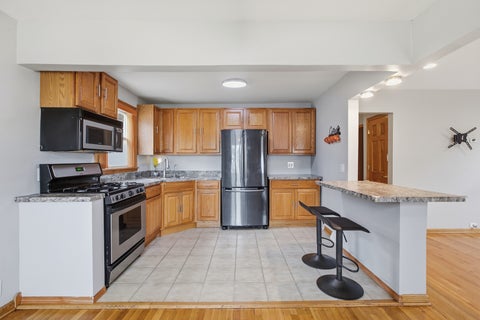 Tiny photo for 6005 S Mayfield Avenue, Chicago, IL 60638 (MLS # 12752114)