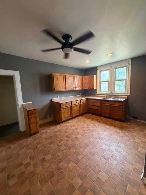 Tiny photo for 110 W Webb Street, Carmi, IL 62821 (MLS # 12757983)