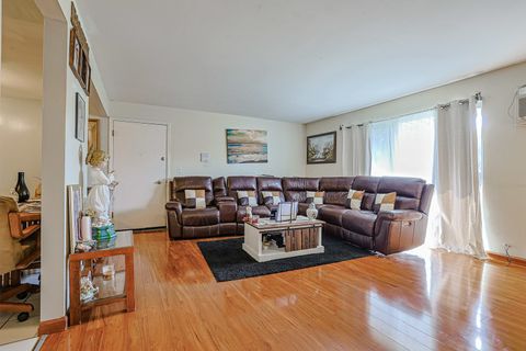 Tiny photo for 19380 Wolf Road #6, Mokena, IL 60448 (MLS # 12492071)