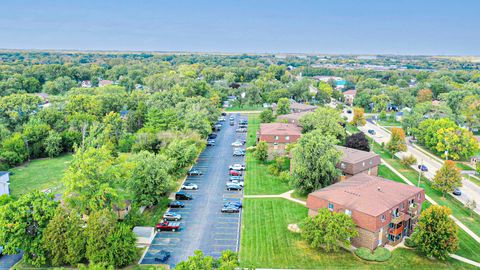 Tiny photo for 19380 Wolf Road #6, Mokena, IL 60448 (MLS # 12492071)