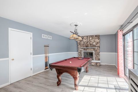 Tiny photo for 2407 Valley Drive, Lindenhurst, IL 60046 (MLS # 12593086)