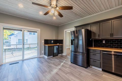 Tiny photo for 15 S Vernon Street, Princeton, IL 61356 (MLS # 12509710)