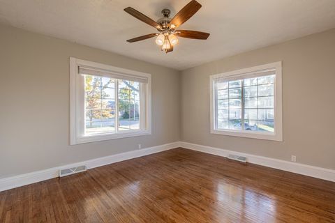 Tiny photo for 15 S Vernon Street, Princeton, IL 61356 (MLS # 12509710)