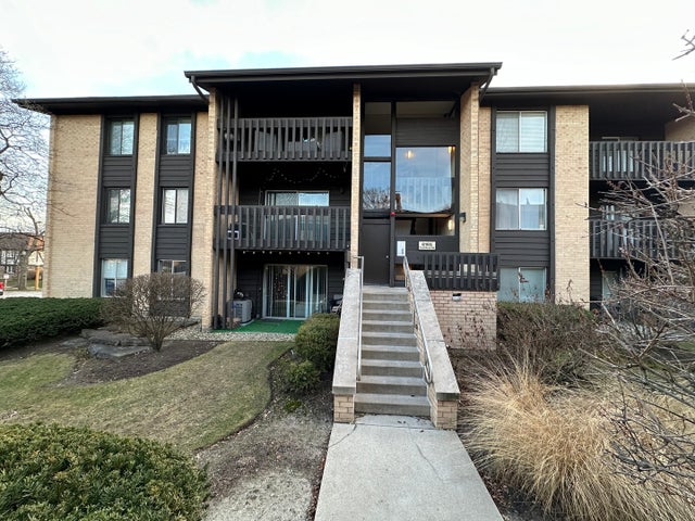 6165 Knoll Wood Road 41-204