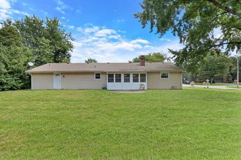 Tiny photo for 1856 Magnolia Avenue, Gurnee, IL 60031 (MLS # 12465331)