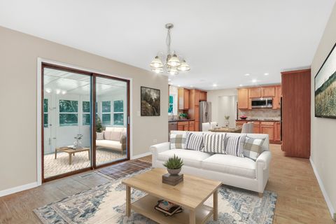 Tiny photo for 1856 Magnolia Avenue, Gurnee, IL 60031 (MLS # 12465331)