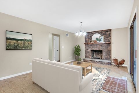 Tiny photo for 1856 Magnolia Avenue, Gurnee, IL 60031 (MLS # 12465331)