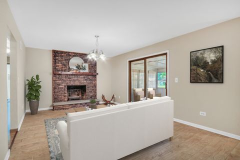 Tiny photo for 1856 Magnolia Avenue, Gurnee, IL 60031 (MLS # 12465331)
