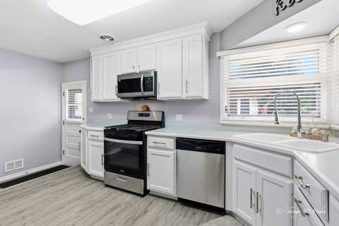 Tiny photo for 7349 W Breen Street, Niles, IL 60714 (MLS # 12659107)