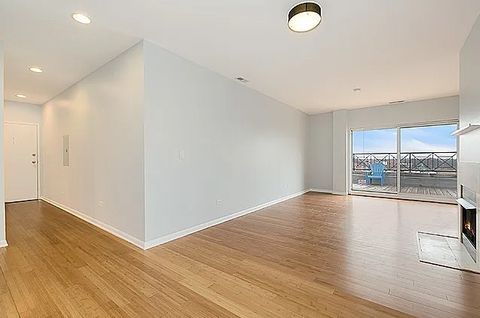Tiny photo for 5300 N Lincoln Avenue #5C, Chicago, IL 60625 (MLS # 12589318)