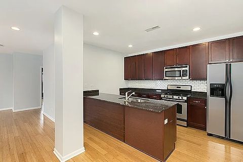 Tiny photo for 5300 N Lincoln Avenue #5C, Chicago, IL 60625 (MLS # 12589318)