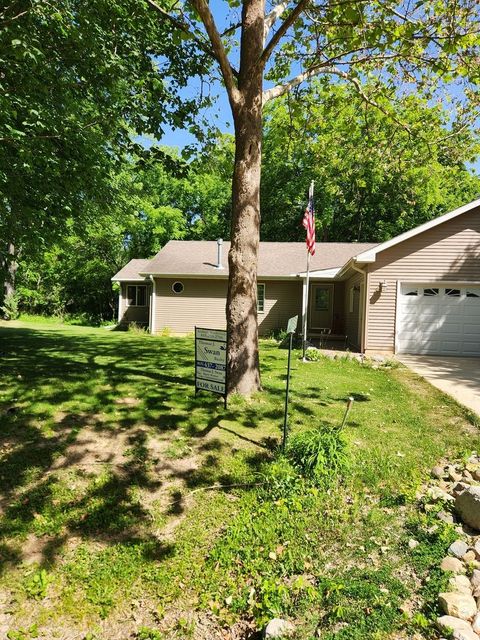 Tiny photo for 1 W Elmwood Drive, Putnam, IL 61560 (MLS # 12665919)