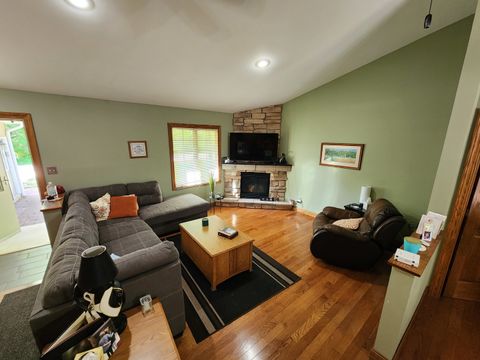 Tiny photo for 1 W Elmwood Drive, Putnam, IL 61560 (MLS # 12665919)