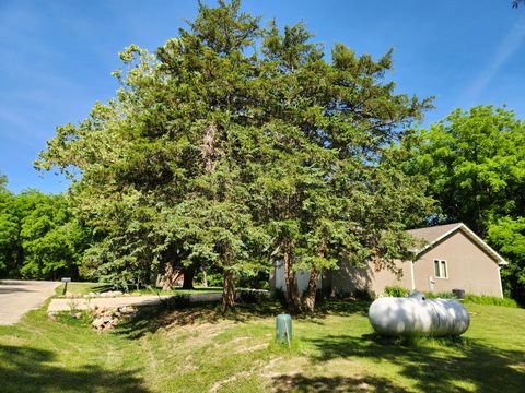 Tiny photo for 1 W Elmwood Drive, Putnam, IL 61560 (MLS # 12665919)