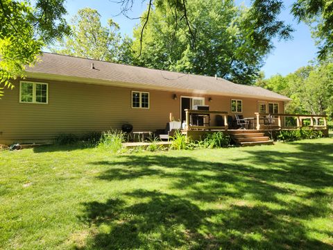 Tiny photo for 1 W Elmwood Drive, Putnam, IL 61560 (MLS # 12665919)