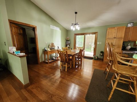 Tiny photo for 1 W Elmwood Drive, Putnam, IL 61560 (MLS # 12665919)