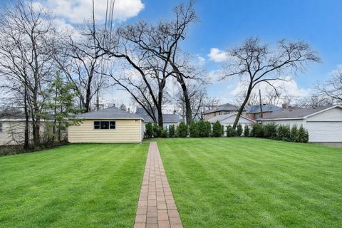 Tiny photo for 710 S Washington Avenue, Park Ridge, IL 60068 (MLS # 12575405)